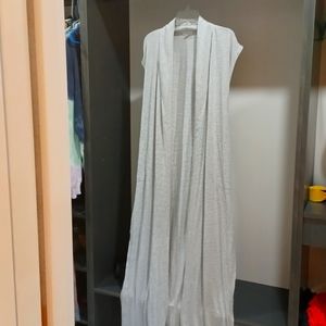 VENUS cap sleeve Robe RARE FIND